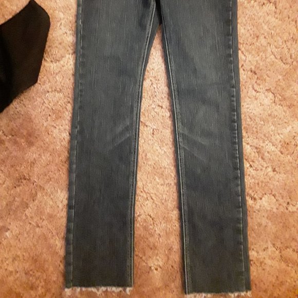 ๐ 3/$10 ๐ Nitrogen Brand Jeans *never worn* - Picture 3 of 4